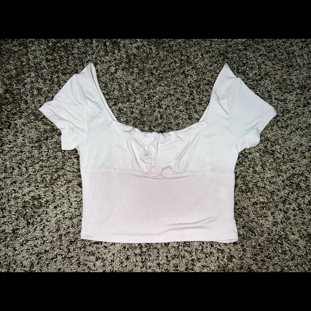 Cute cropped runched tee
